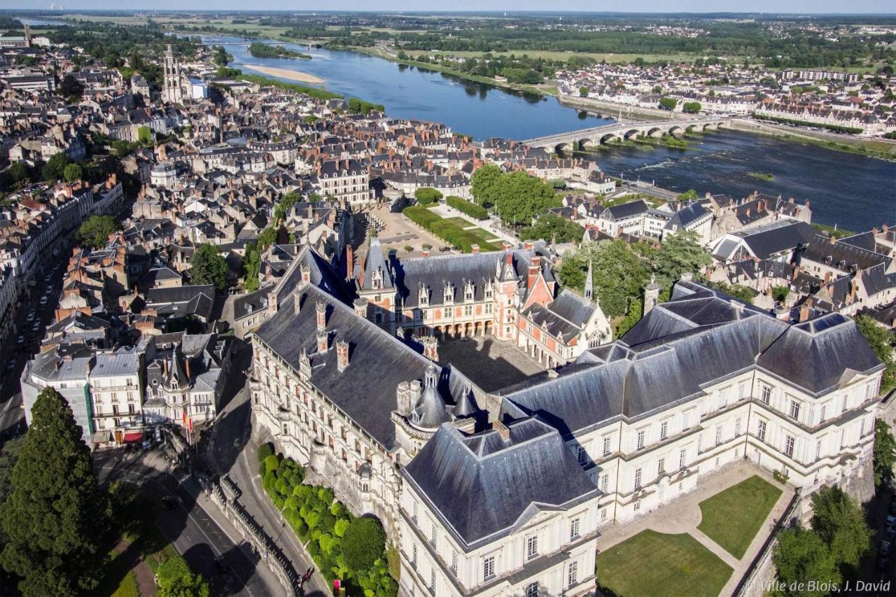 Appartement Au Coeur Du Centre Ville De Blois Exterior foto